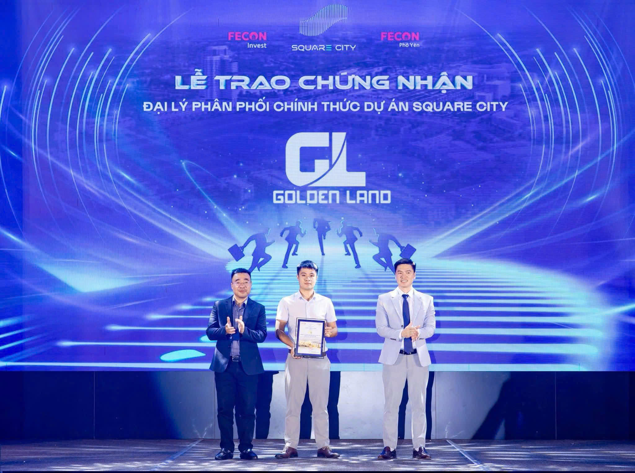 Sân khấu WeLand Real Estate – Top 10 Đại lý đồng hành xuất sắc 2025